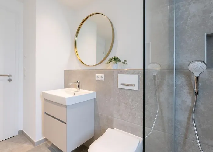 Sturmfrei 8 * シャルボイツ